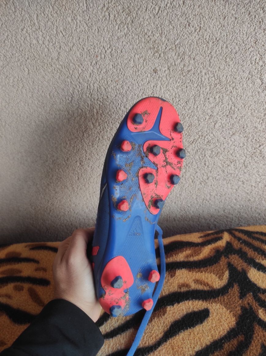 Adidas predator Бутонки