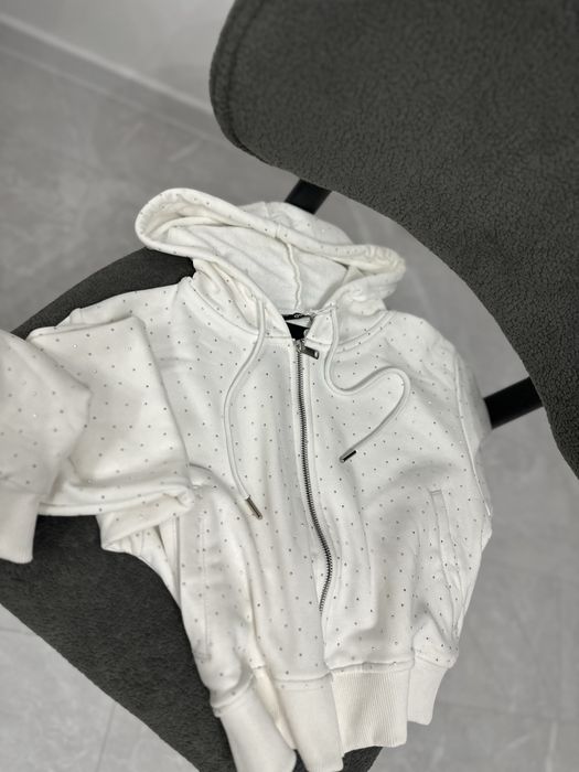 Памучно горнище с камъни