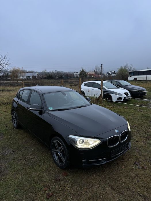 BMW 120d 184 CP automat 8+1 Euro 5 Cutie Sport/ Navi Mare/ Bixenon