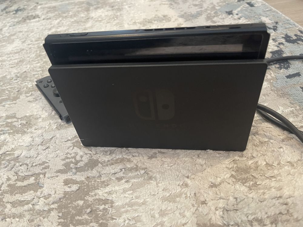 Nintendo switch цвет серый