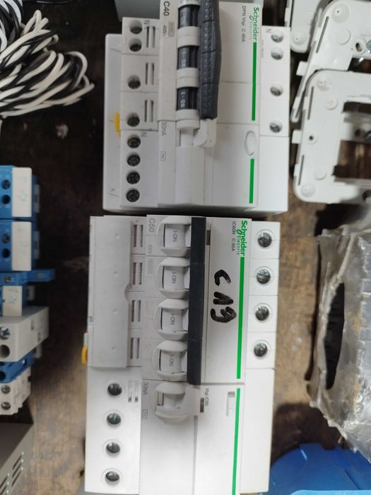 Vand materile si echipamente electrice