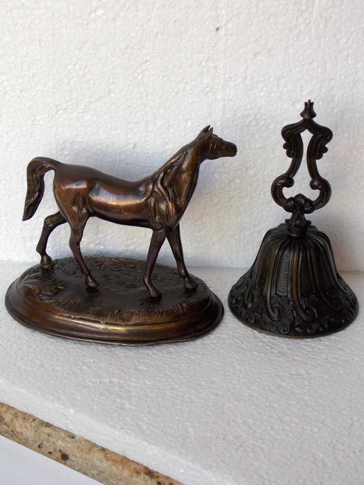 clopotel cca.1850,patina veche bronz arta antichitati sec.XIX handmade