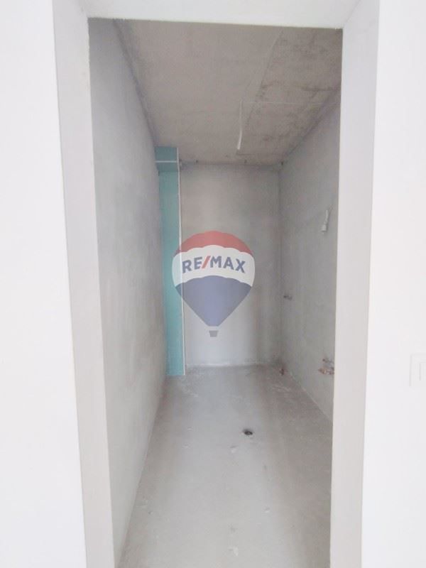 Продава се Къща в Варна, Виница - 278 кв.м за 1666 €/кв.м - Снимка #8