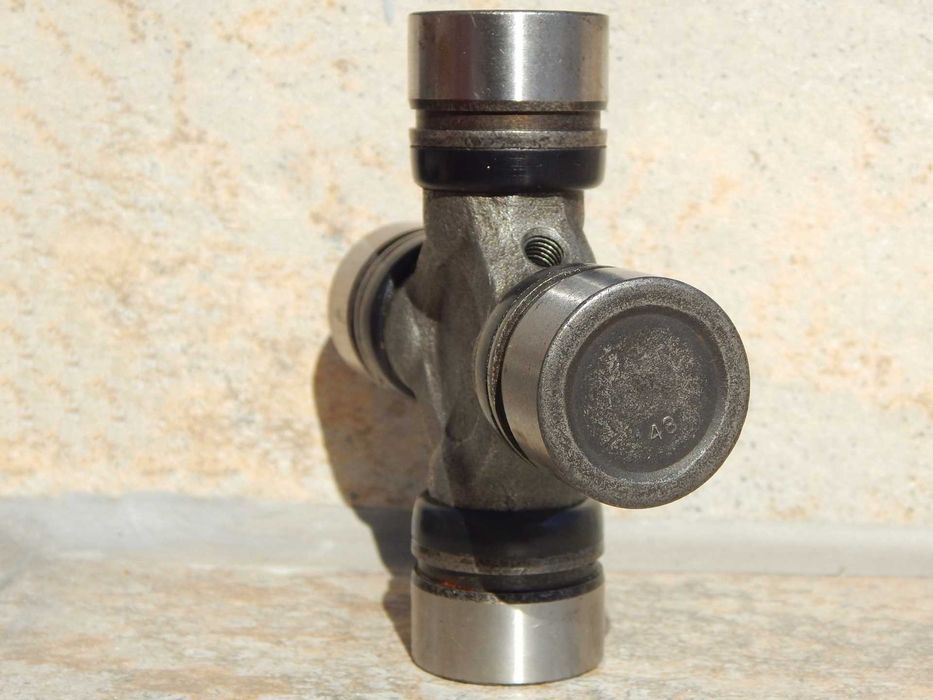 Cruce cardan Neapco Ford Aerostar 1-0153 (522) SUA cu ambalaj
