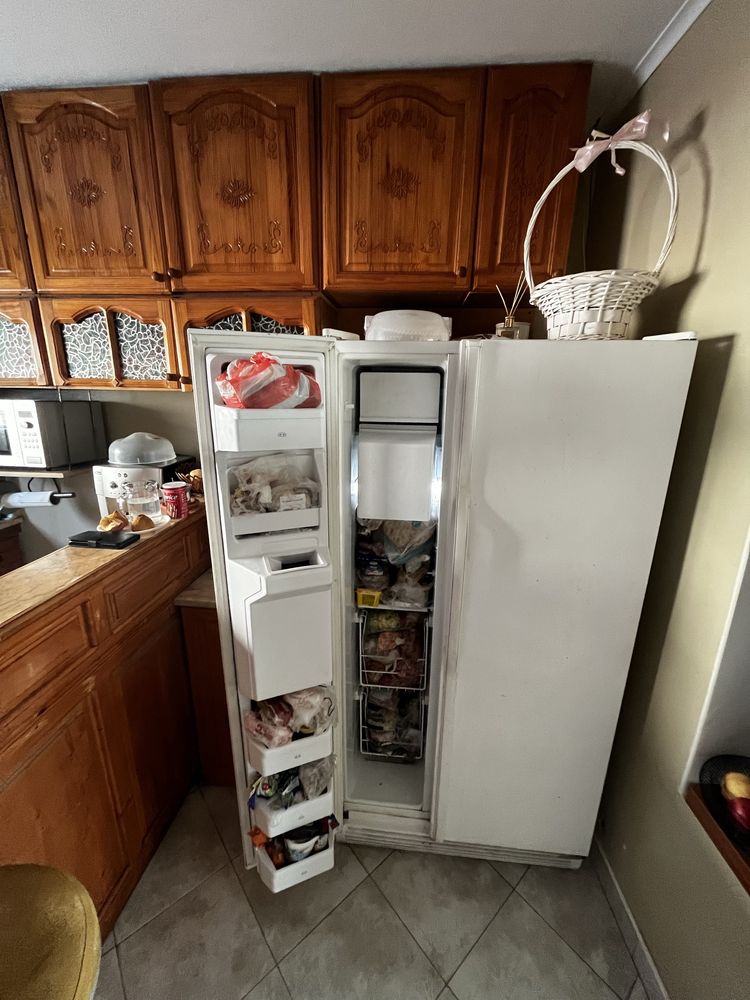 Бартер Хладилник Whirlpool вода и лед side by side