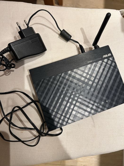 Router Asus RT-N10E