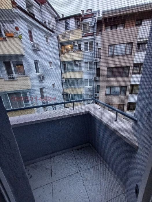 Оферта 42729 - Тристаен апартамент в кв. Кършияка, Пловдив