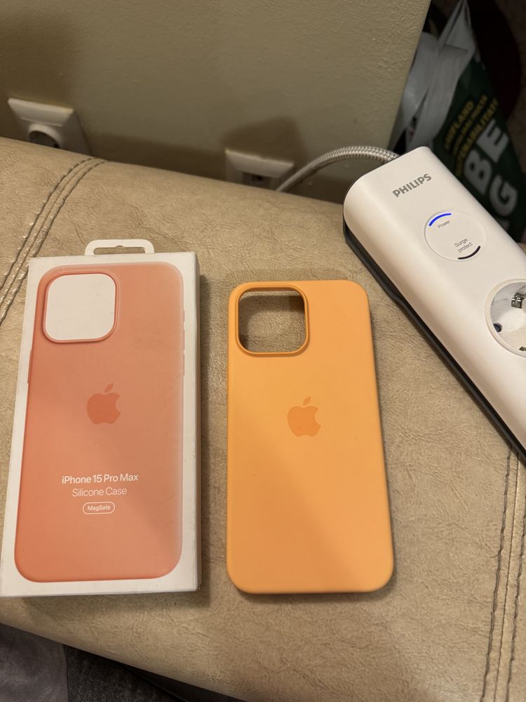 Husă Apple originală pentru iPhone 15 Pro Max