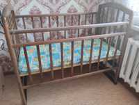 Продам детский кровать в хорошем состояние, матрас чистый ортопические