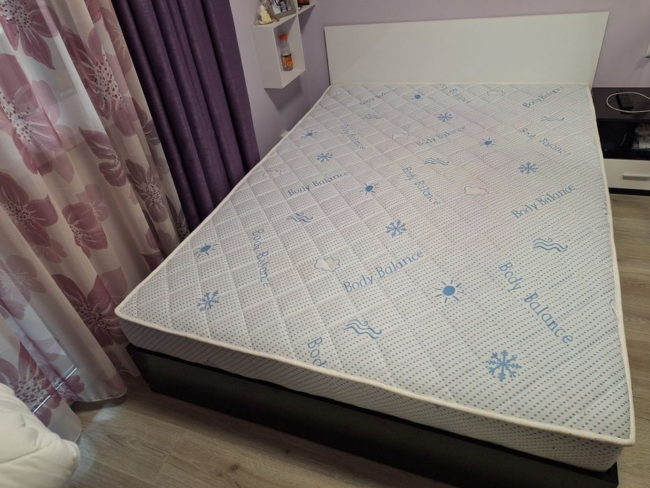 Спалня с матрак и повдигащ механизъм размер 140/200