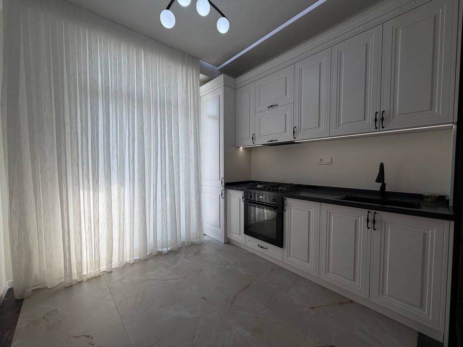 Новостройка Яккасарай сити мол 2/5/10 евроремонт 73 кв. м