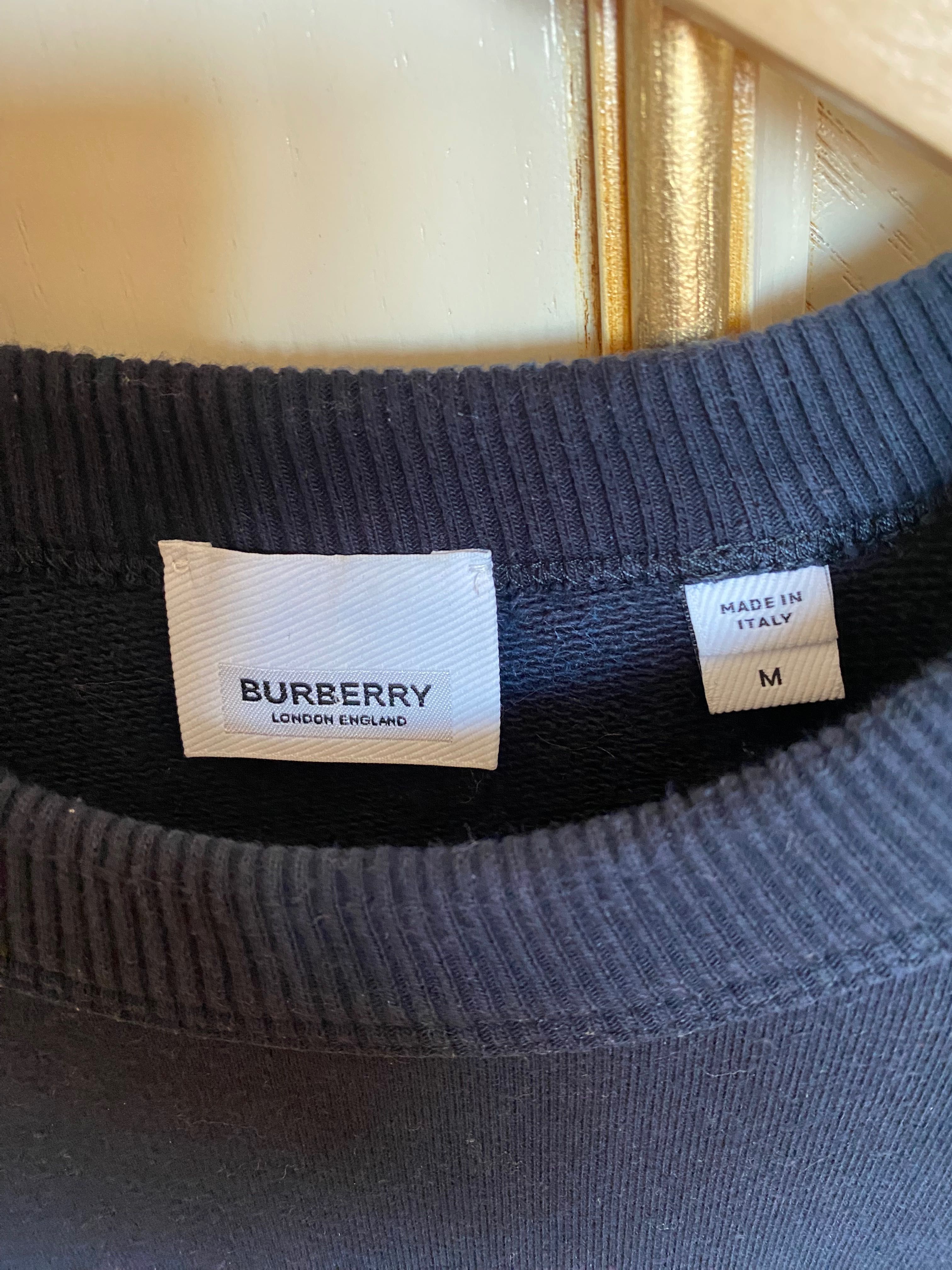 Burberry 100 памук с бродерия тъмно синя размер М или Л
