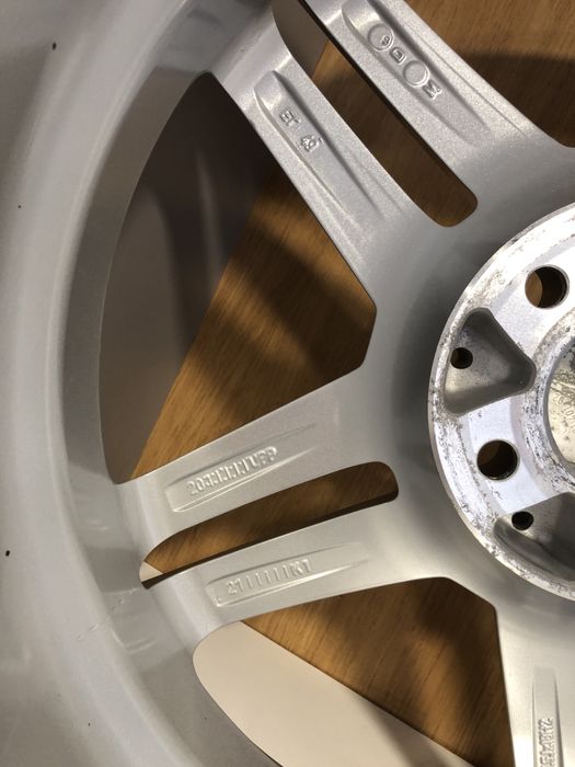 Jante aliaj Mercedes R 18