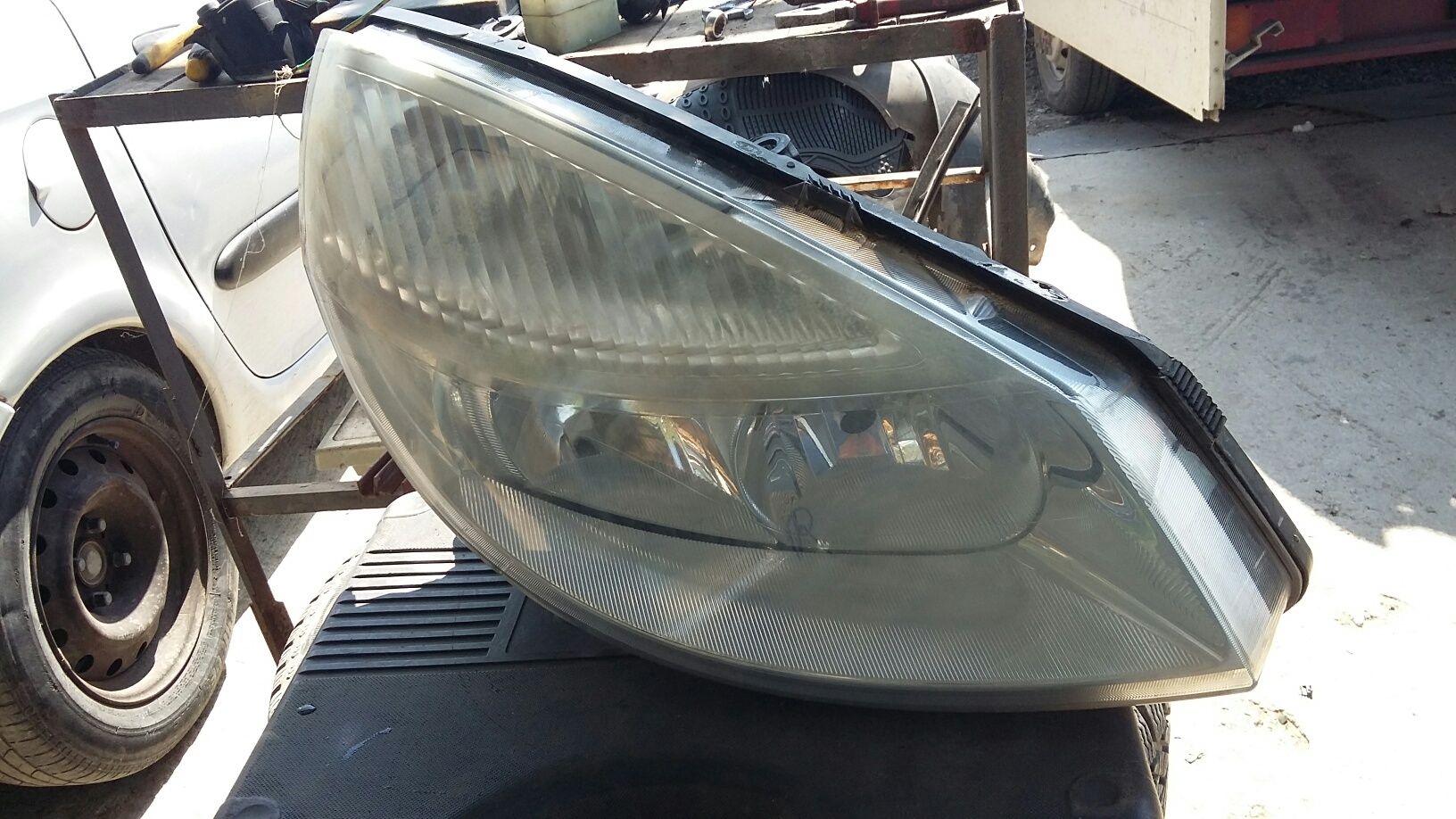 Фар  десен Рено Гранд Сценик /Renault Scenic 2003-2009