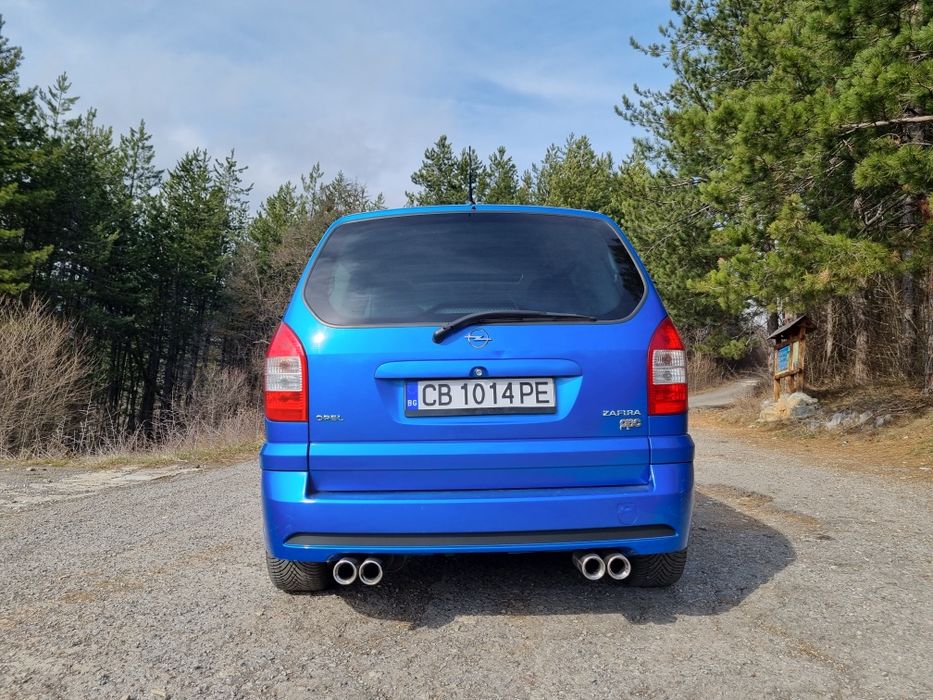 Opel Zafira OPC turbo