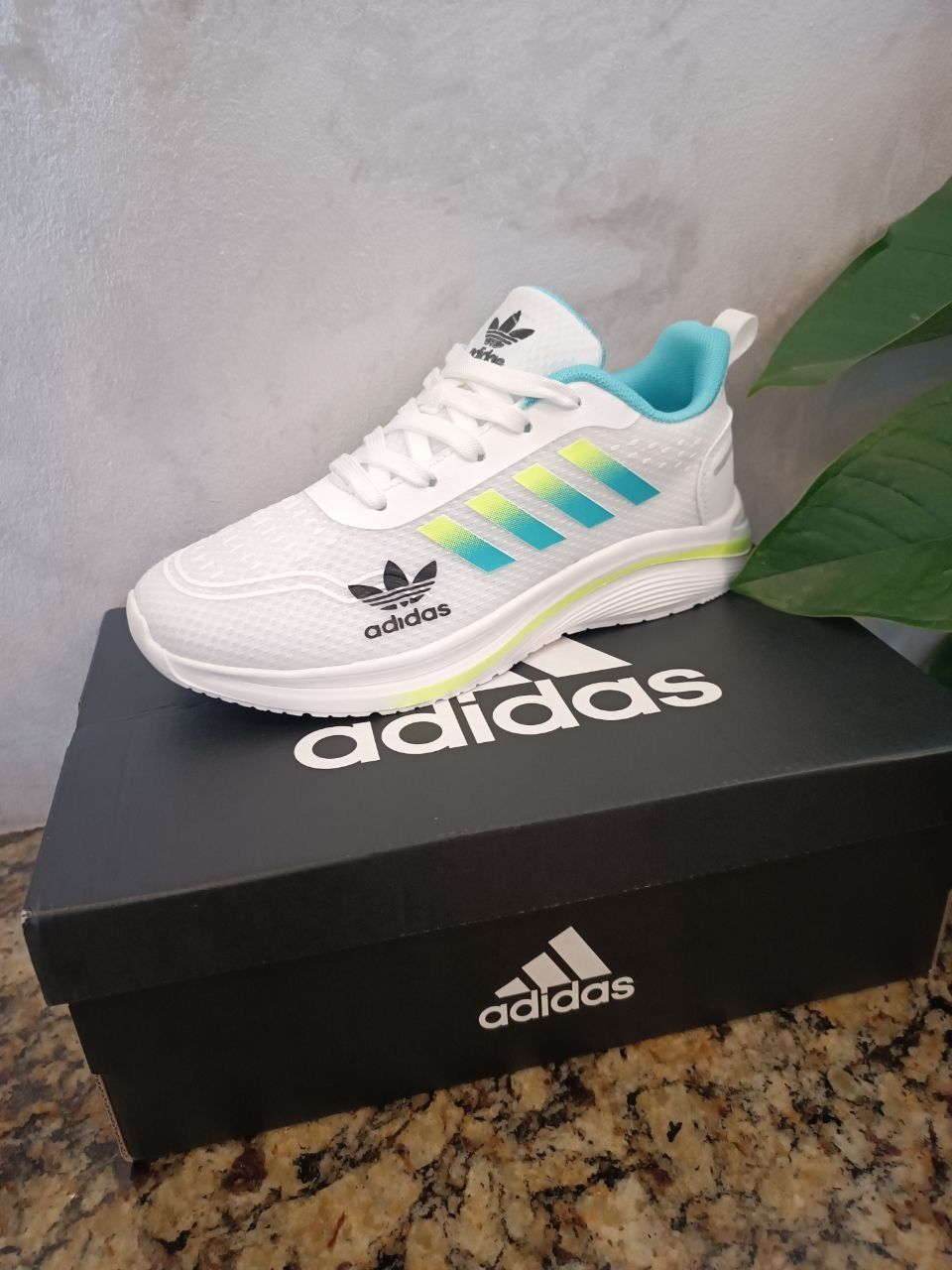 Adidași pentru femei Adidas