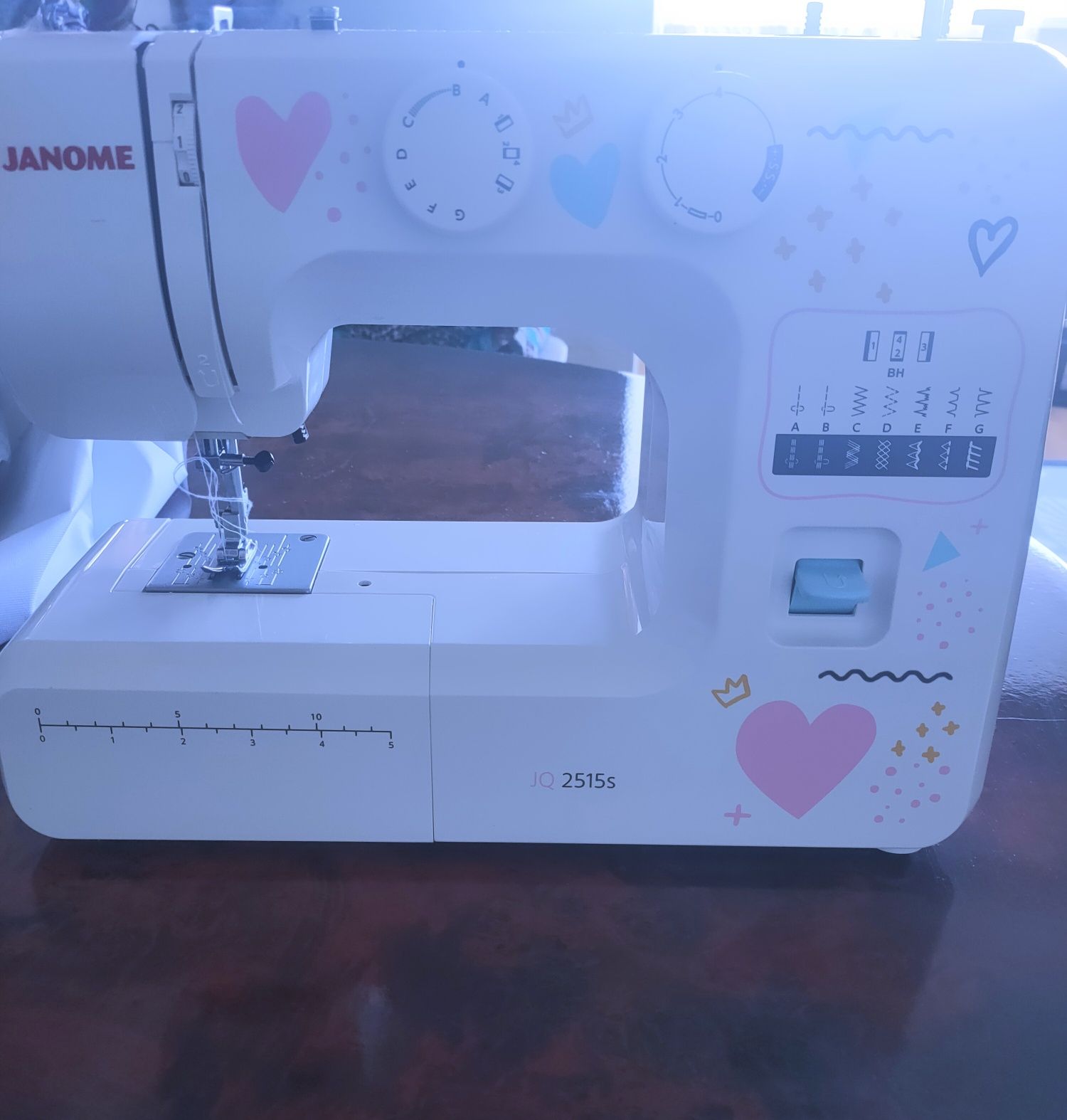 Швейная машина Janome JQ 2515S