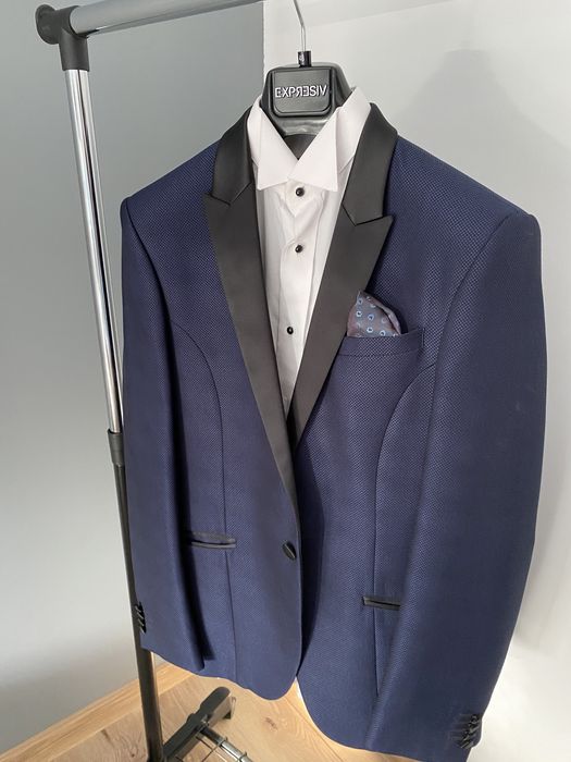 Costum nou (la o singura purtare)