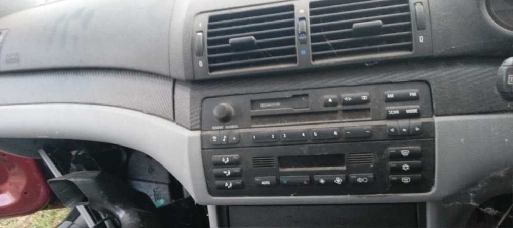 BMW 318 1.8i на части