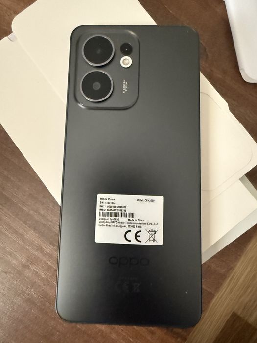 Telefon nou Oppo Reno13 FS 5G