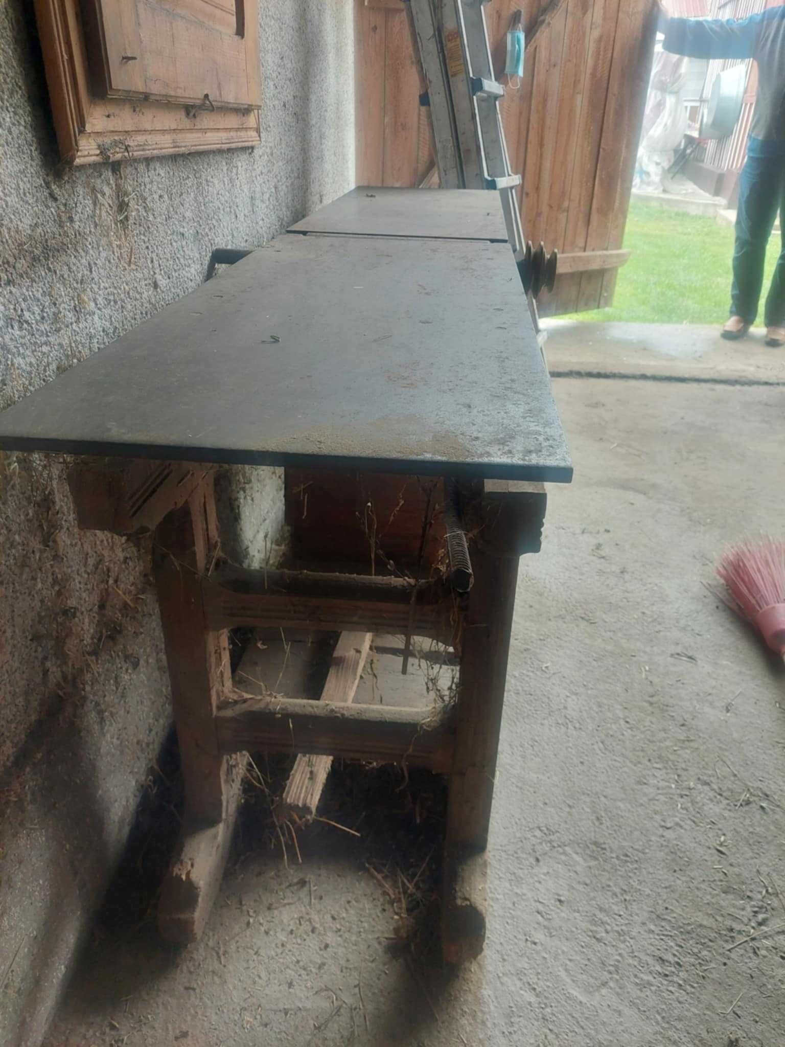 Vând abric pt prelucrarea lemnului.