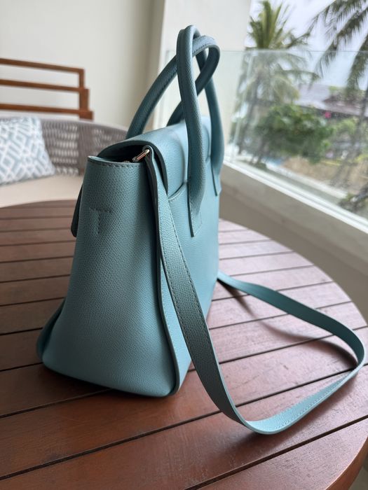 Furla-оригинална голяма тюркоазена чанта