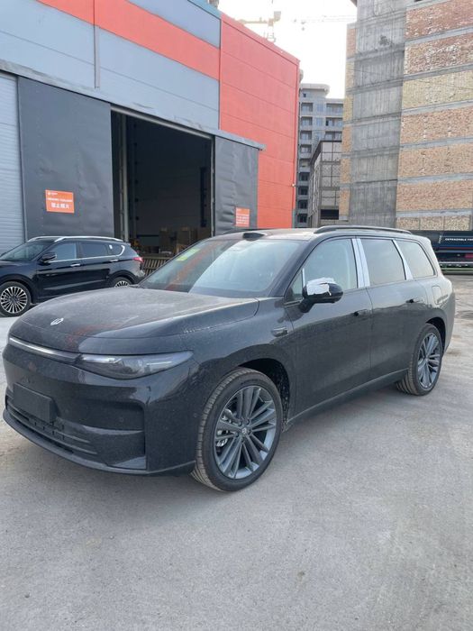 Leapmotor C16 hybrid gibrid qora full