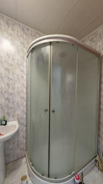 Продам душевую кабину