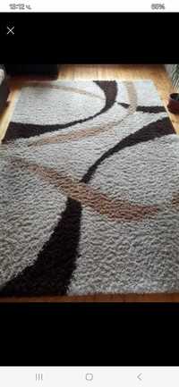 килим с дълъг косъм 2/3 м.