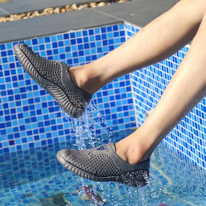 Papuci plaja de cauciuc cu gaurele noi 41-42