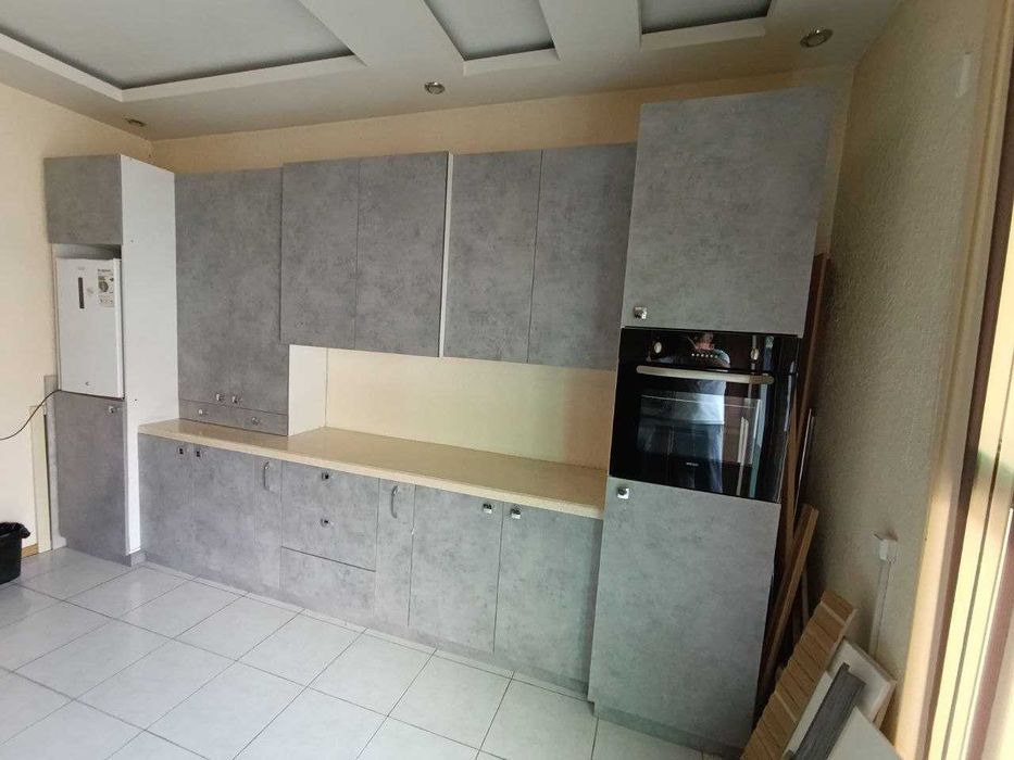 кухня с столешницей