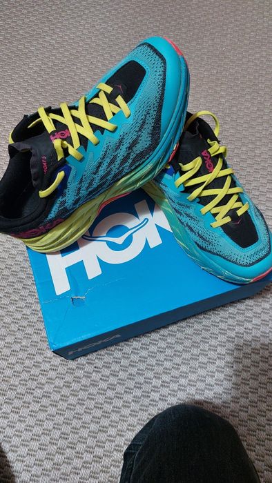 Hoka speedgoat 5