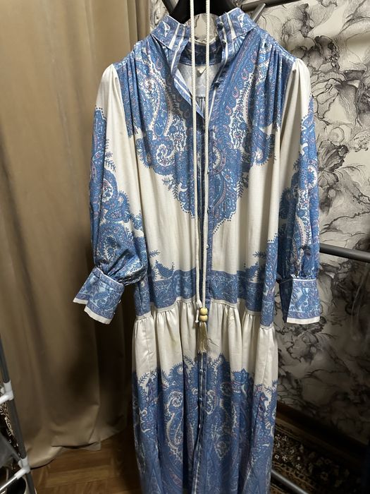 Платье из лена можно и в мир и пир