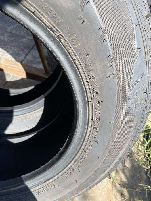 Nexen 215/70/15c  profil 8 plus