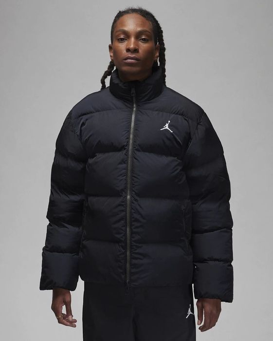 Продам куртку Jordan (оригинал)