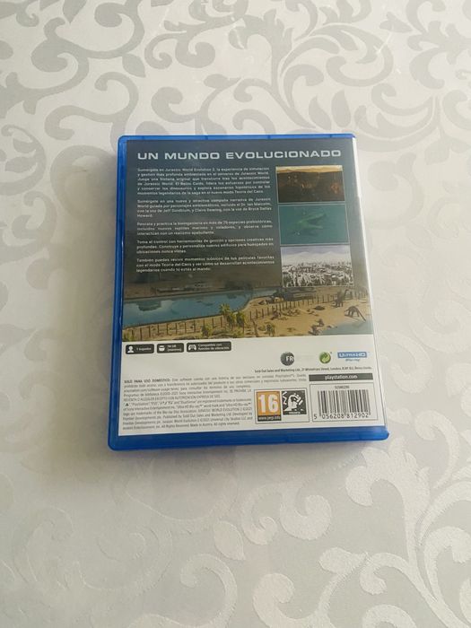 Продам диск пс 5 и артбук