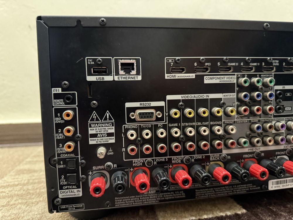 Onkyo TX-NR 818 Качествен и мощен ресивър