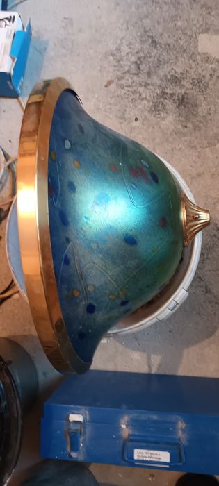 Aplice de perete cu sticla murala . Noi nouțe.