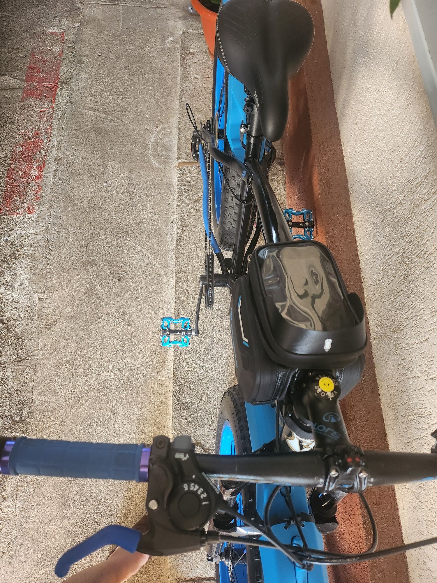 Vând Bicicleta nouă