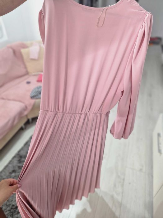 Rochie ocazie 44, roz pudra plisee