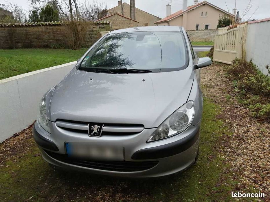Пежо 307 / Peugeot 307 1.6 HDI 2004g НА ЧАСТИ!