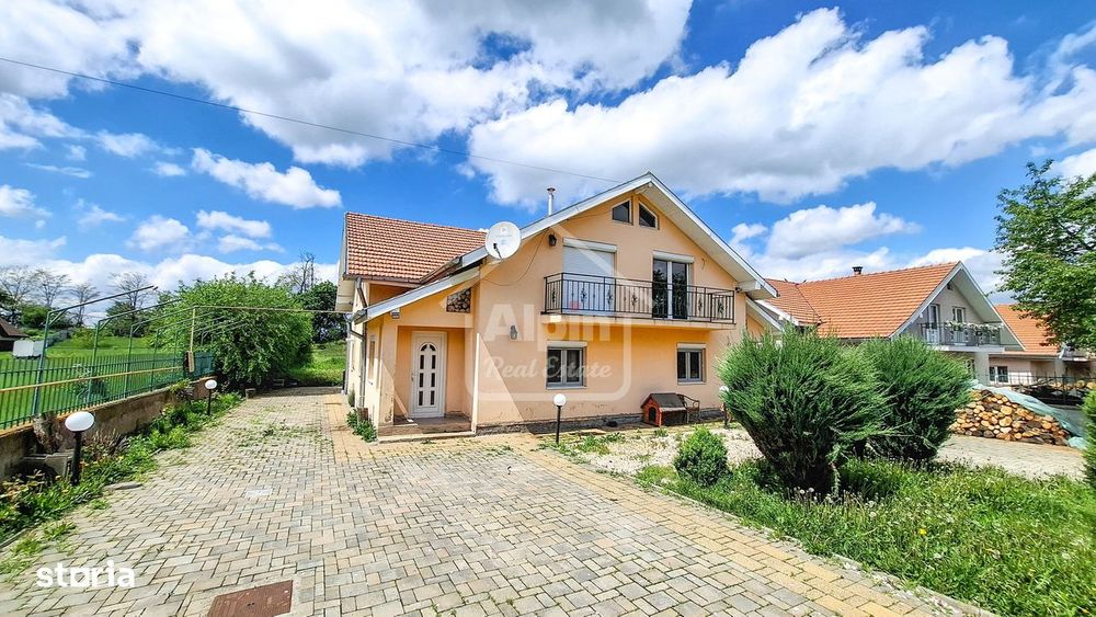 Duplex Zona Linistita Carpinis