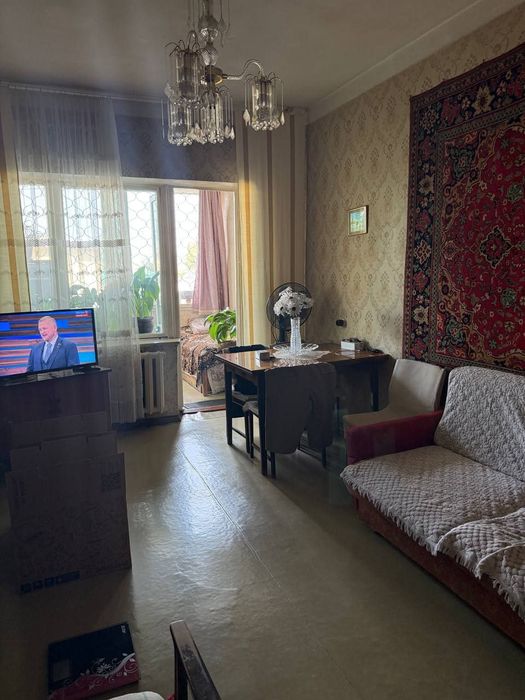 3/2/5 (2 этаж). Сергели 4. Квартира 78 м², не торец. Метро - 900 м.