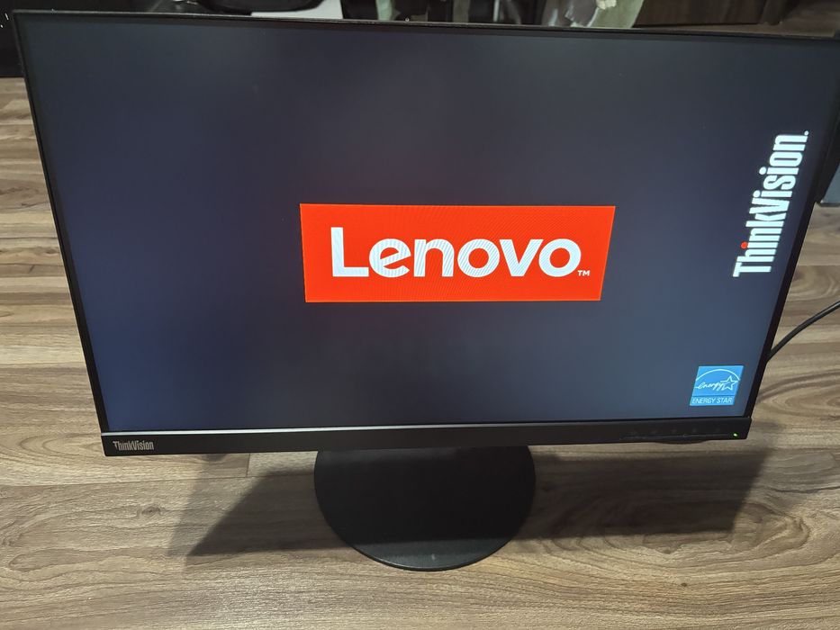 Monitor Lenovo t24i