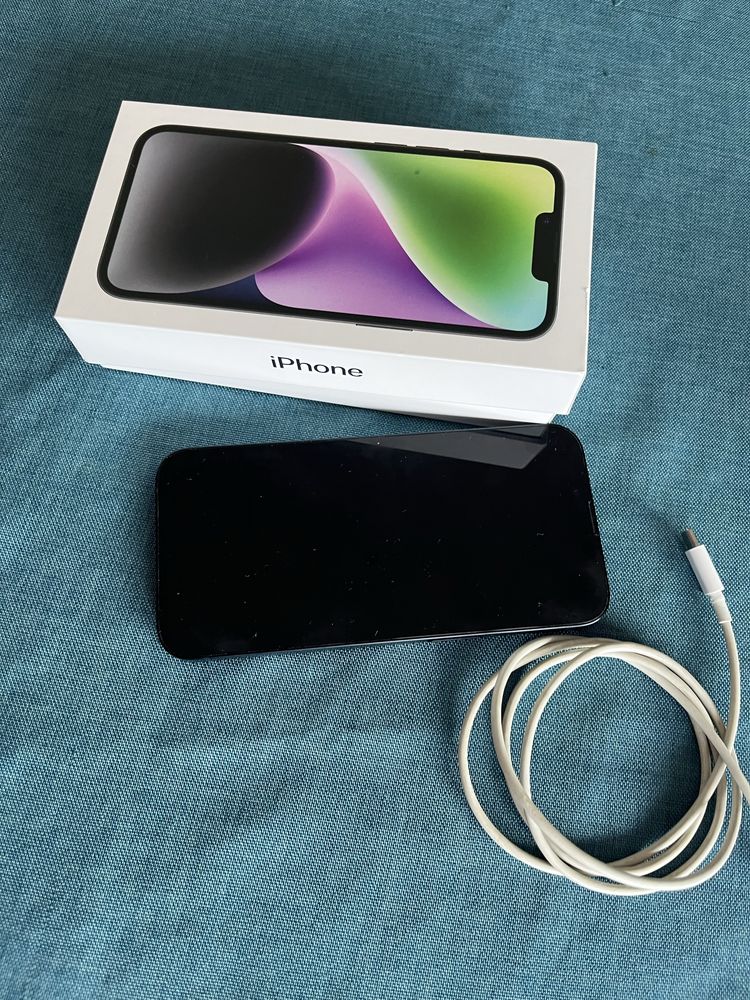 iPhone 14 128GB Midnight – Отлично състояние + кутия и заряден кабел