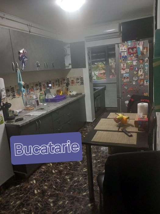 Vand apartament 3 camere