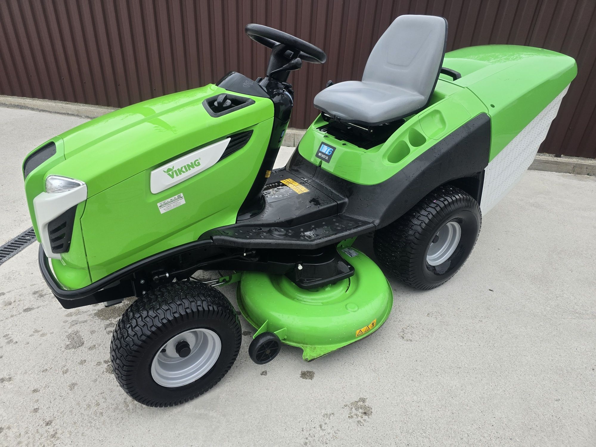 Tractoras Viking 23 cp an 2016