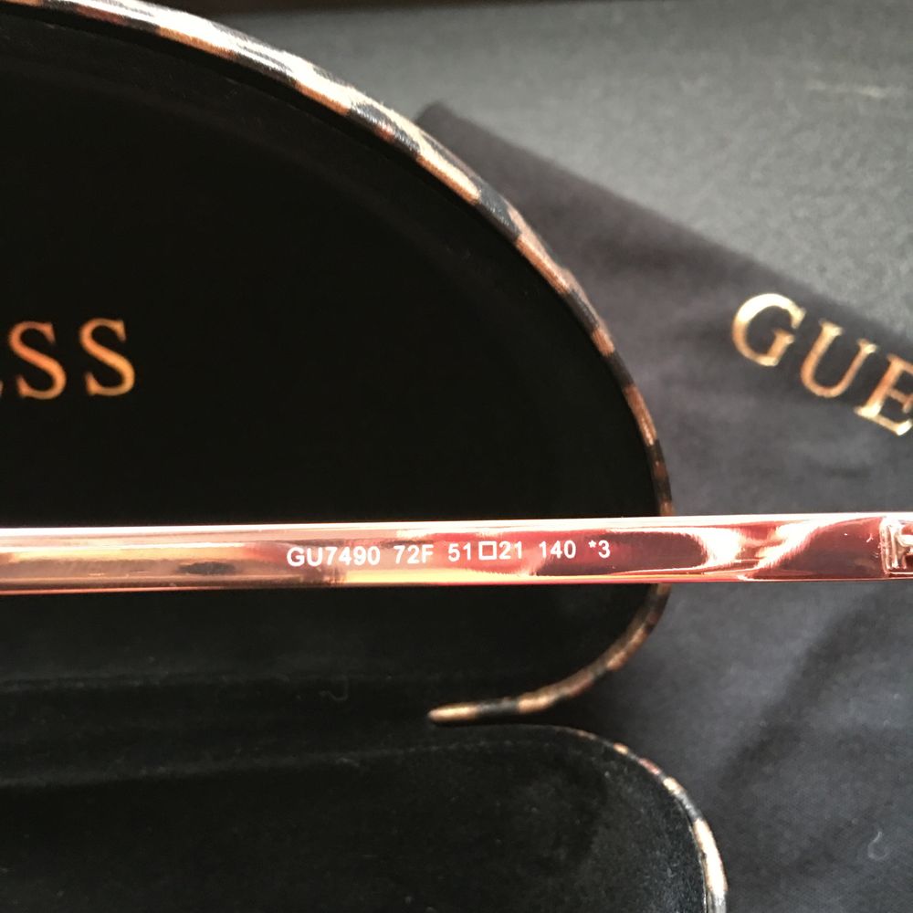 Слънчеви очила Guess