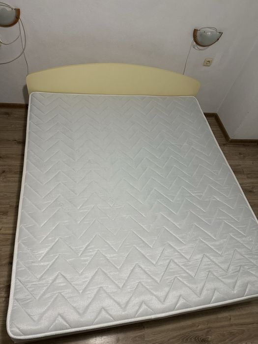 Спалня 190/160 със матрак MOREA