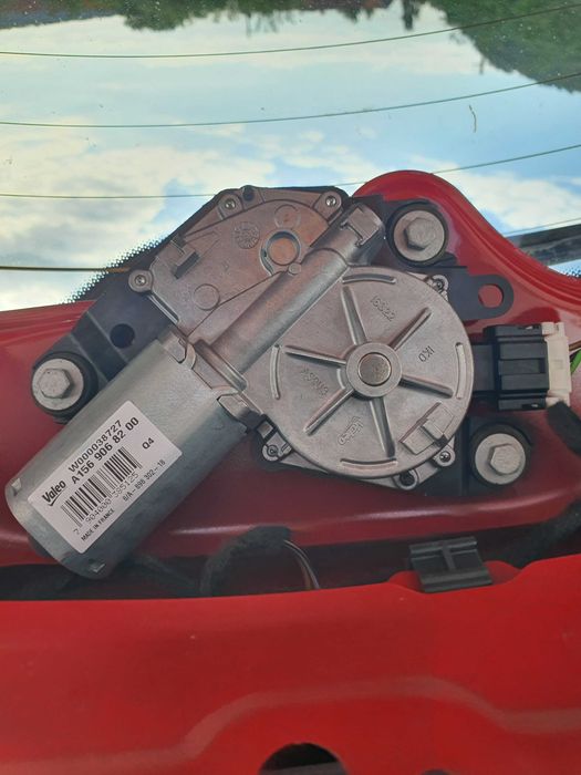 Motoras stergator luneta  Mercedes GLA 250 X156 2018 cod A1569068200